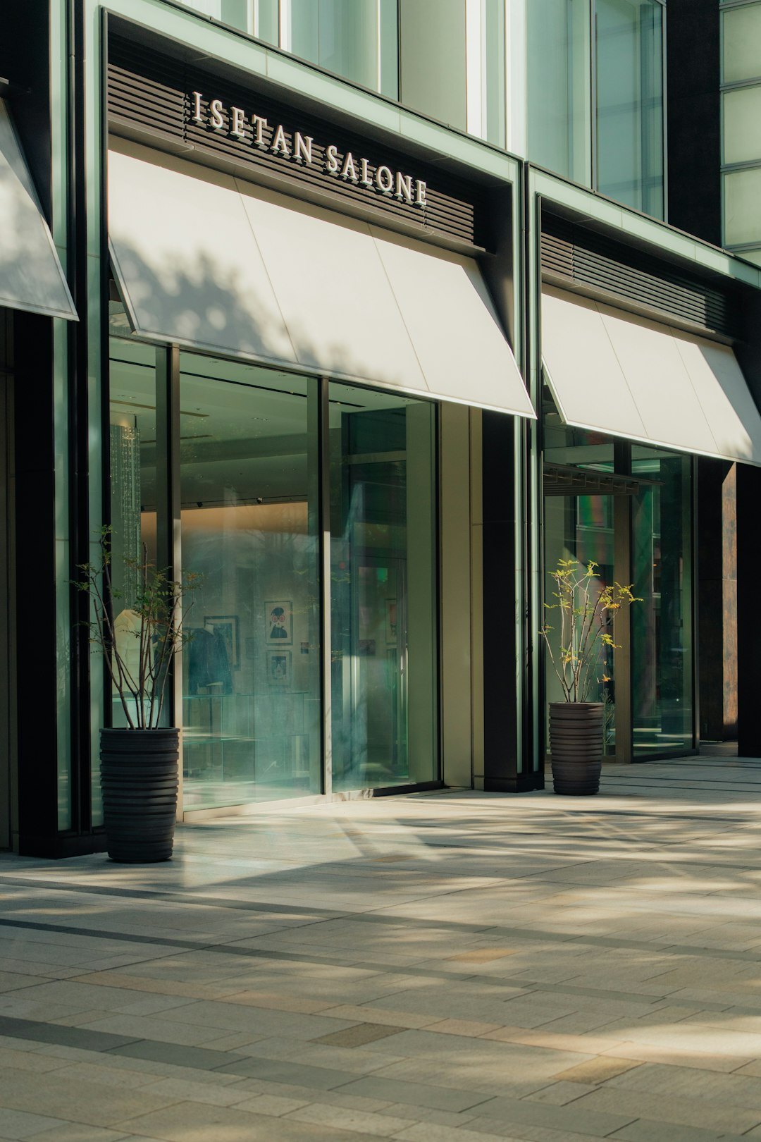 luxury boutique store front